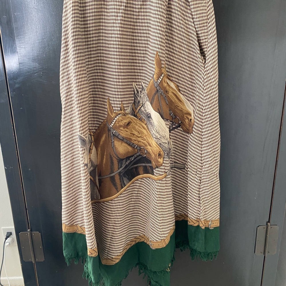Ralph Lauren A line skirt size 4 with horse print on the front